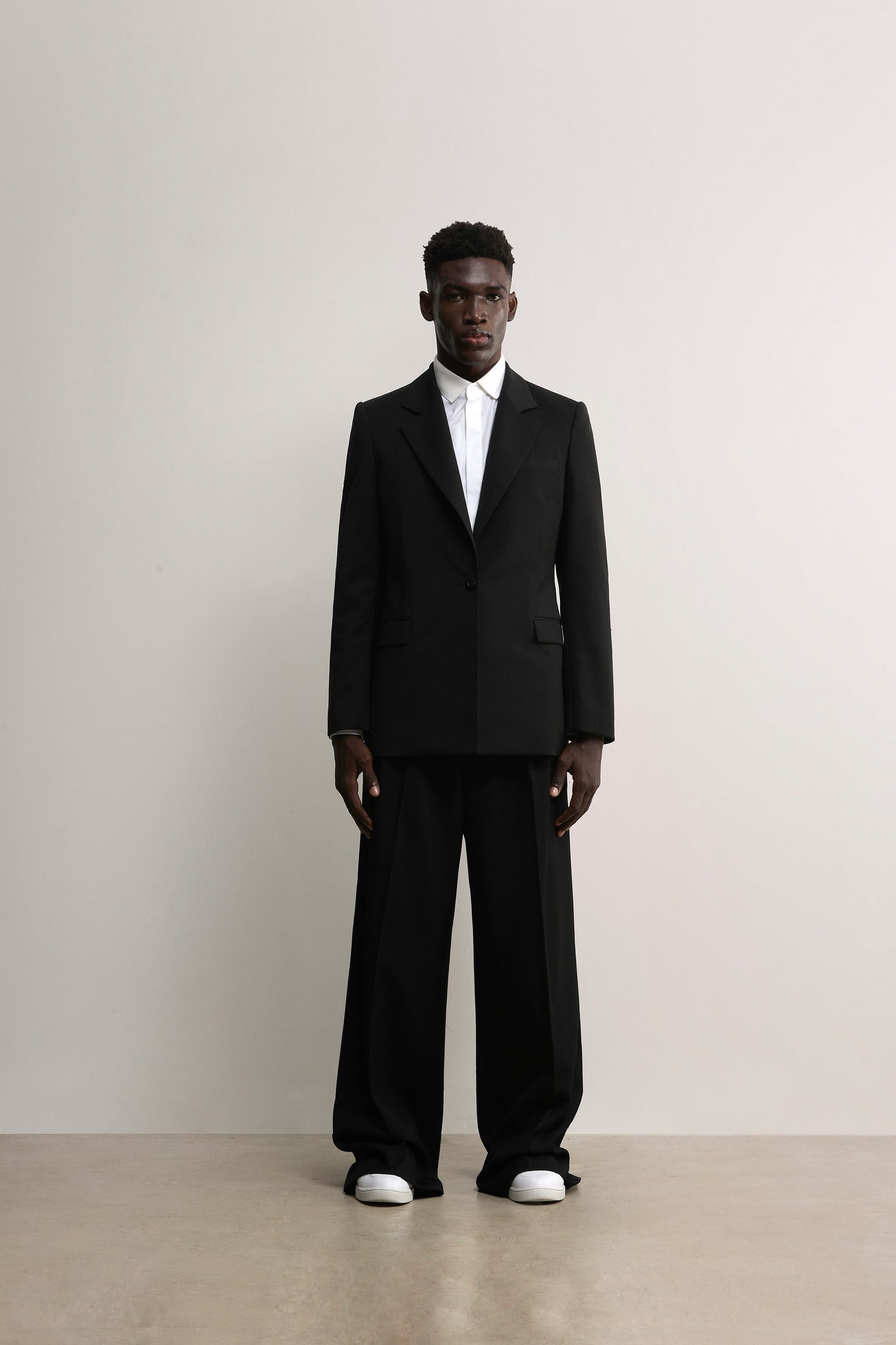 At ABC, we curate contemporary fashion by combining high-quality materials sourced from family-owned farms with regenerative and environmentally responsible farming practices. Driven by a focus on sustainable materials and high-quality manufacturing, we produce garments designed to last—functional and modern fashion you'll want to keep.