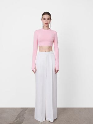 ALMA LONG SLEEVE CROP CREWNECK KNIT TOP made of 67% Viscose 32% Nylon
